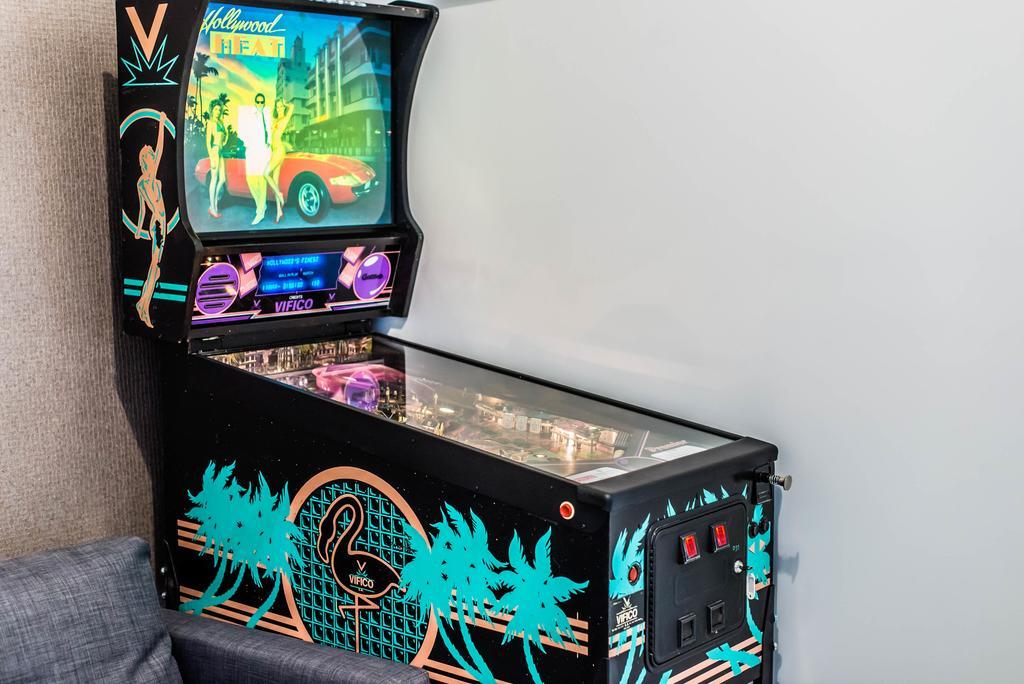 Happy Home Joy - Apartment With Free Pinball Machine Budapest Luaran gambar